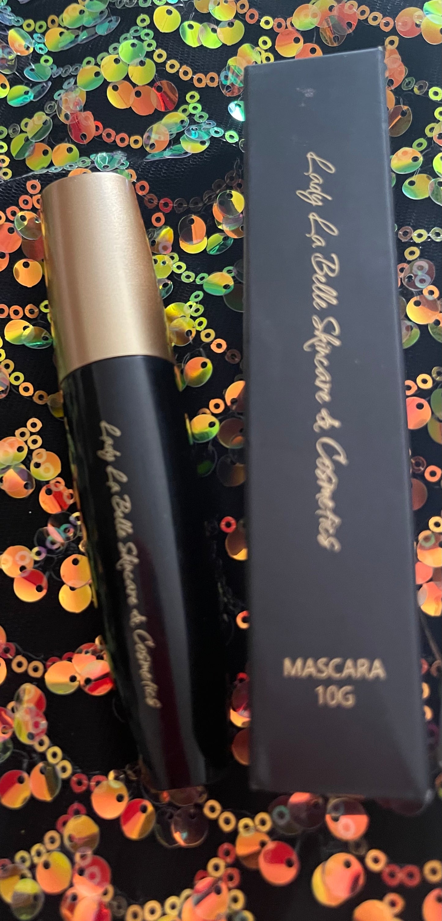 Thick Lashes (Gold Top) Volume Meets Luxury: Fuller, Richer, Statement Lashes!