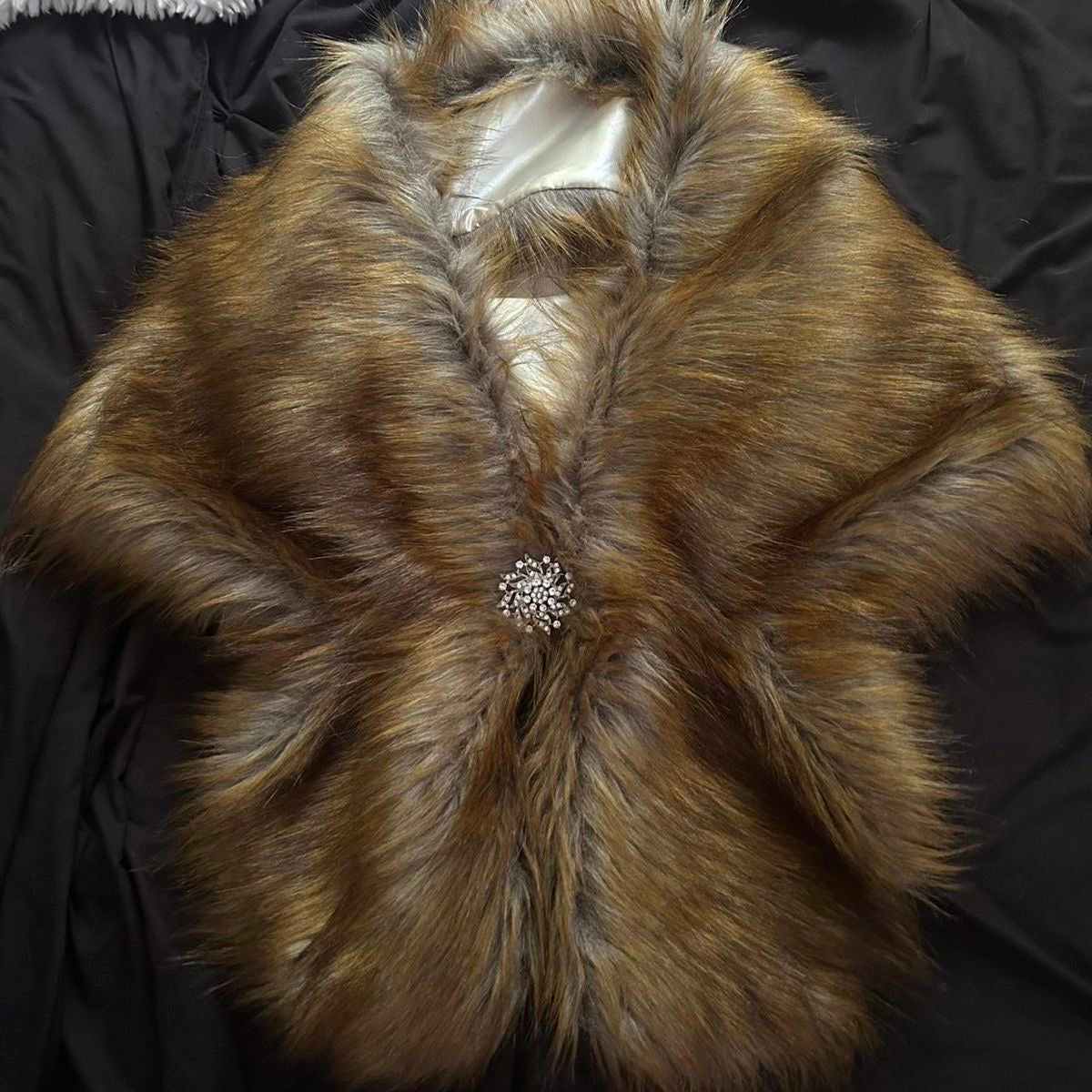 For those that want the “BEST” in life…This is the ultimate Luxurious Rhinestone Encrusted Mascara. It’s long, luxurious, thick and bold. It’s the fur coat on a Wednesday type of person.
