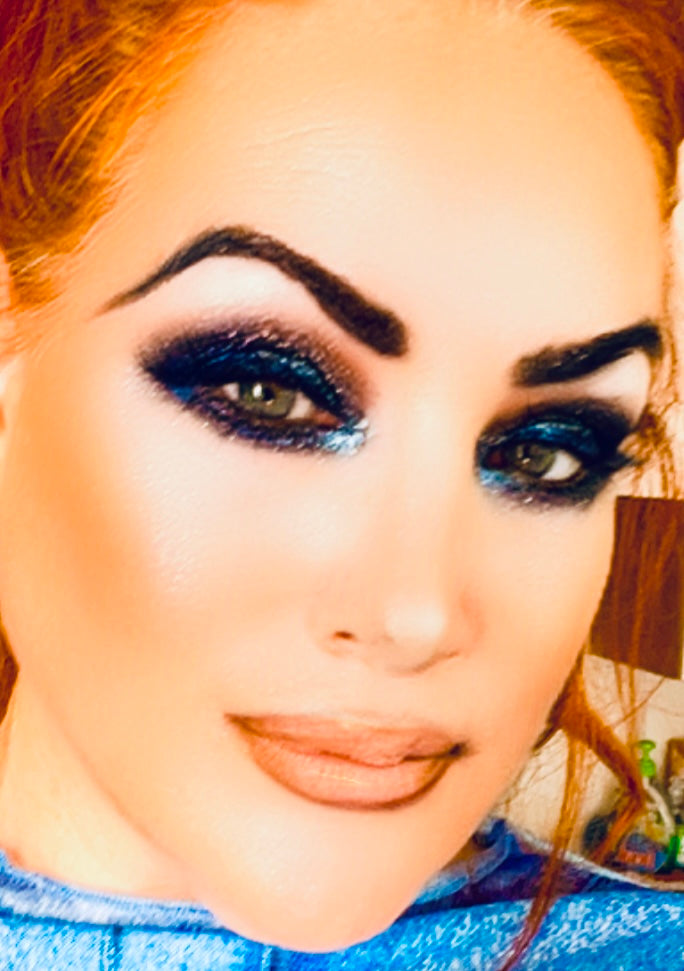 Long & Lush Luxury Lashes - Long Live Luxury Lashes!