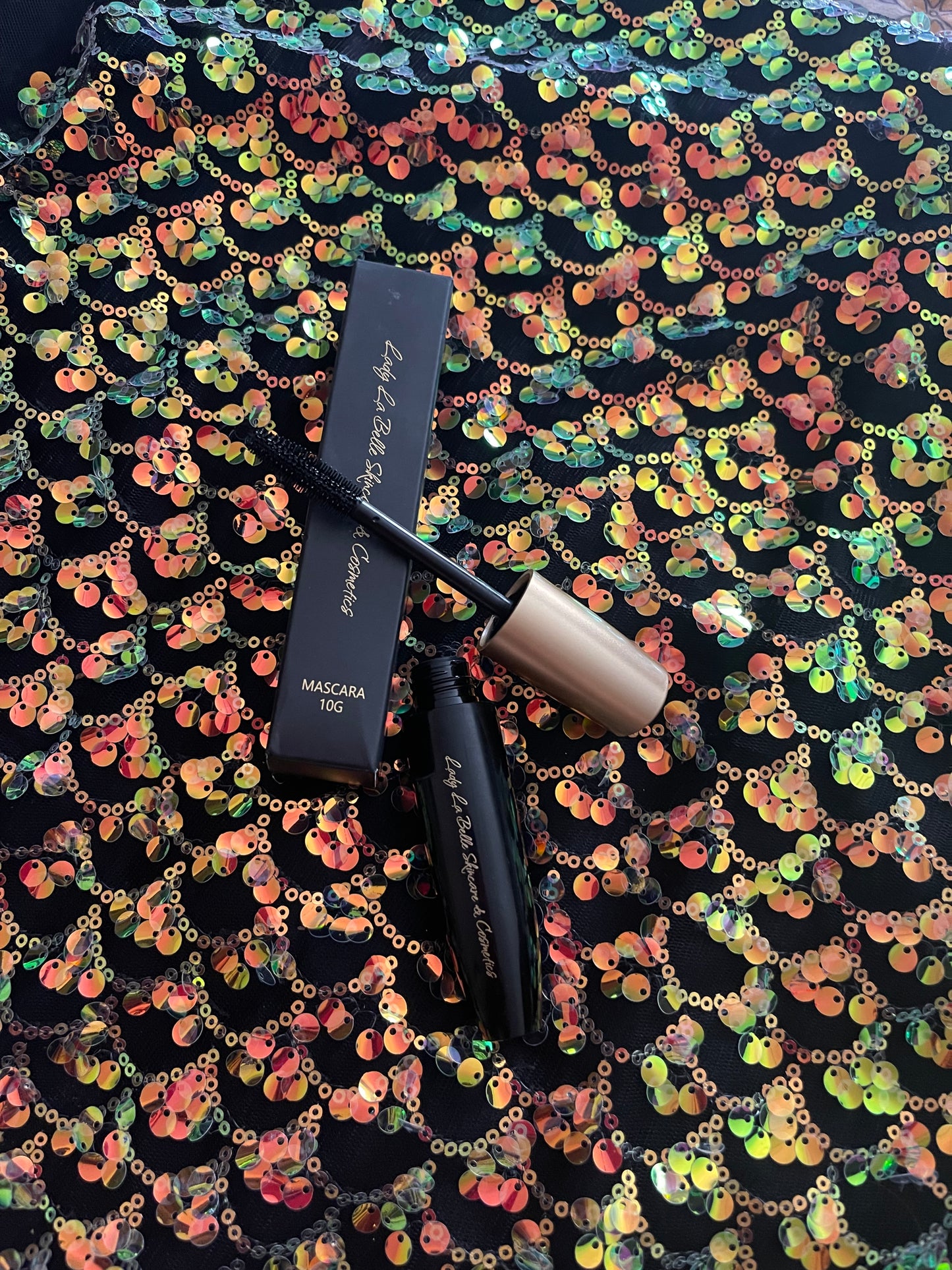 Thick Lashes (Gold Top) Volume Meets Luxury: Fuller, Richer, Statement Lashes!