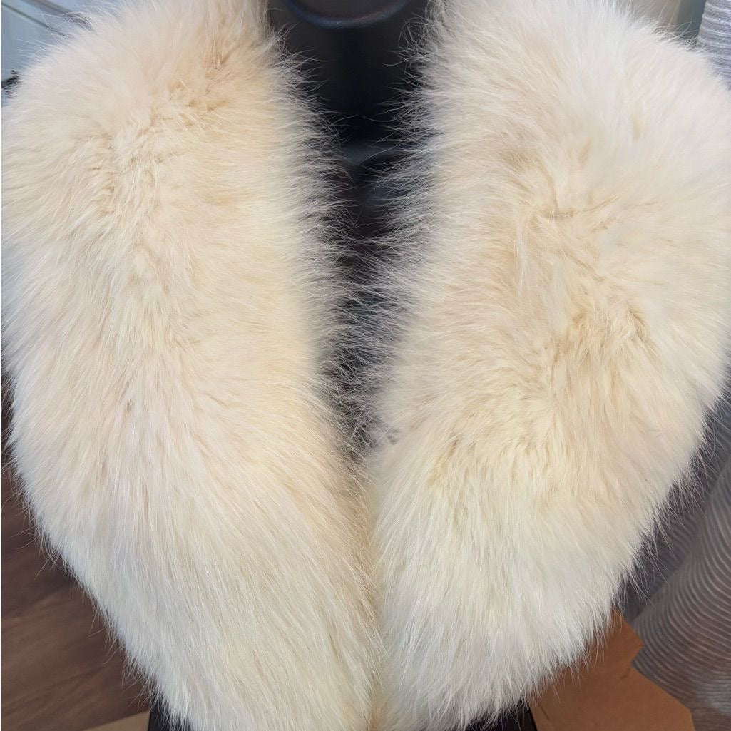 Thick Lashes (Gold Top) Volume Meets Luxury: Fuller, Richer, Statement Lashes!