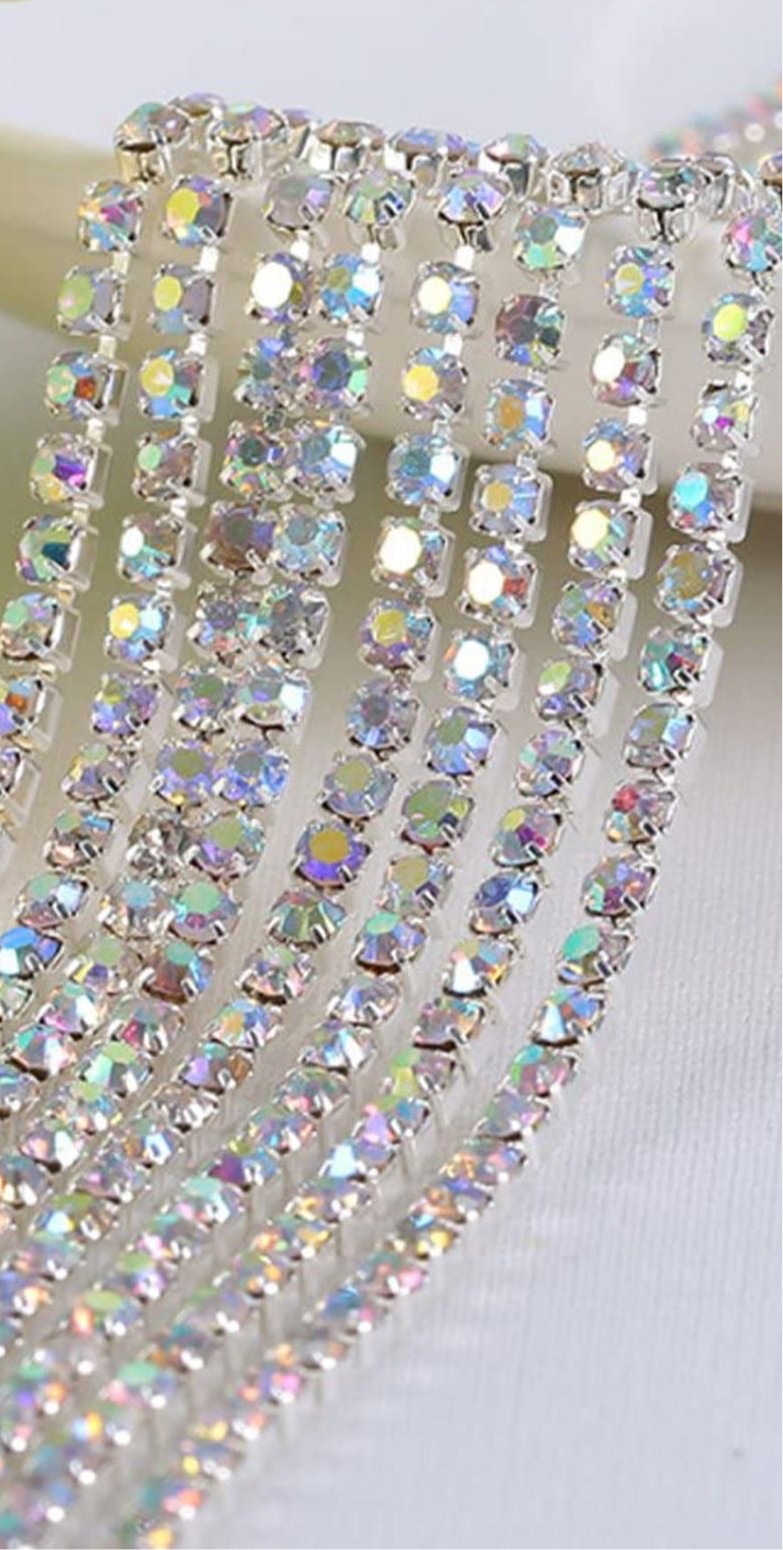 For those that want the “BEST” in life…This is the ultimate Luxurious Rhinestone Encrusted Mascara. It’s long, luxurious, thick and bold. It’s the fur coat on a Wednesday type of person.