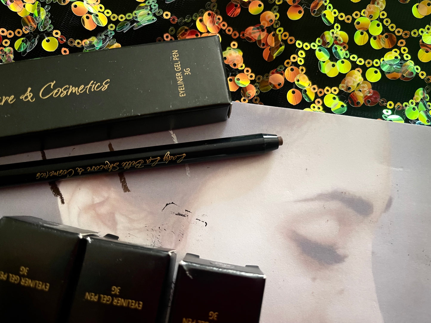 Lady La Belle Waterproof Longlasting Dreamy Gel Eyeliner in 5 Beautiful Shades.